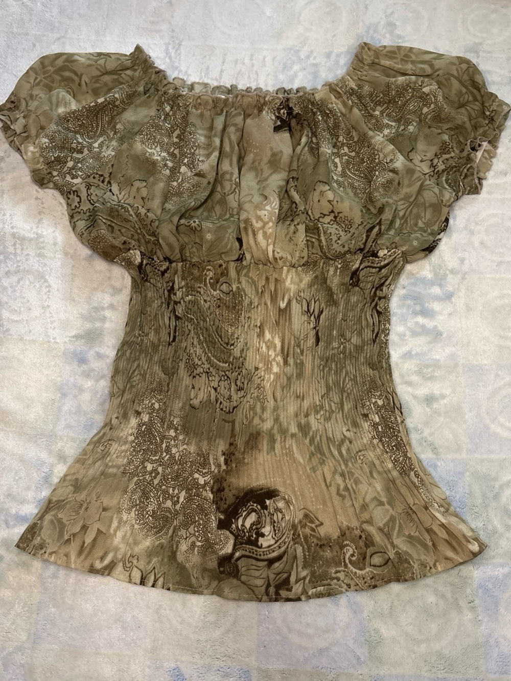 Smocked Off-Shoulder Paisley Blouse in Olive - Picture 2 of 3